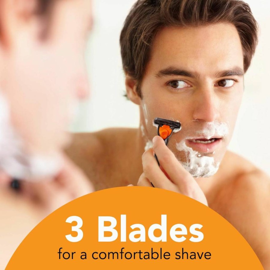 BIC Comfort 3 Refillable Men's Razor Gift Set - 1 Handle & 14 Cartridges, 3-Blade Shaving Razor for Men
